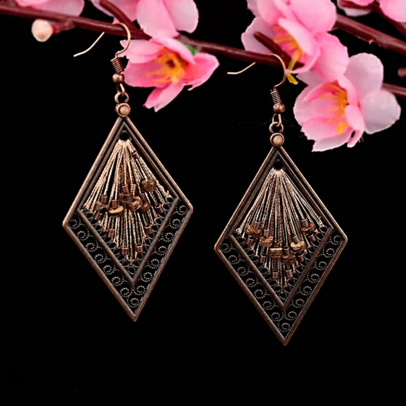 Hand Woven Boho Chic Diamond Shape Dangle Earrings - Picture 3 of 9